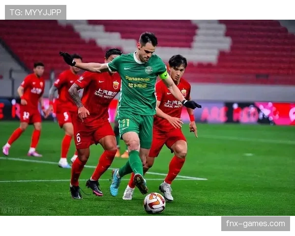 上海海港斩获新赛季首胜，强势回暖彰显冠军底蕴