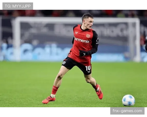 德甲冬窗开启转会热潮,各队加速谈判争抢潜力新星 德甲冬窗开启转会热潮,各队加速谈判争抢潜力新星