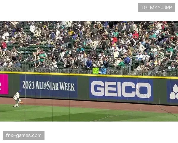 Rodri强势护防,强悍对抗助球队筑牢防线 Rodri强势护防,强悍对抗助球队筑牢防线