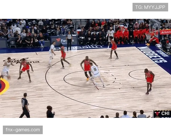 穆雷通过挡拆拉开防守空间，提升球队关键时刻得分效率